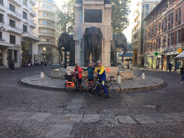Chambéry: la fontaine des 4 sans cul