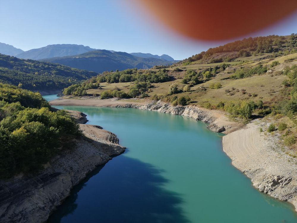 Lac de Monteynard: la passerelle du Drac