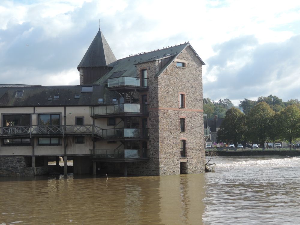 La Vilaine a débordé et crée quelques inondations