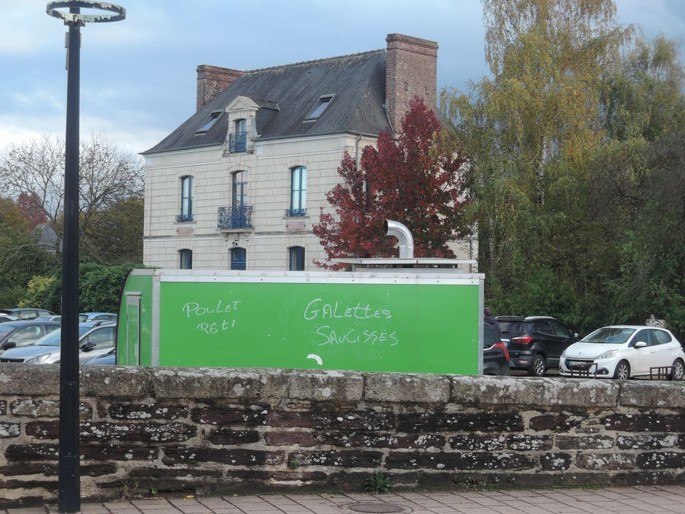 Galette-saucisse à Pont Réan