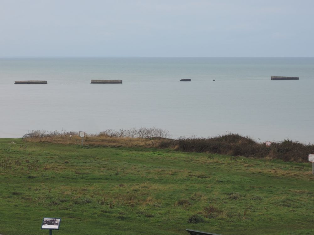 Arromanches: vue sur une des plages du débarquement