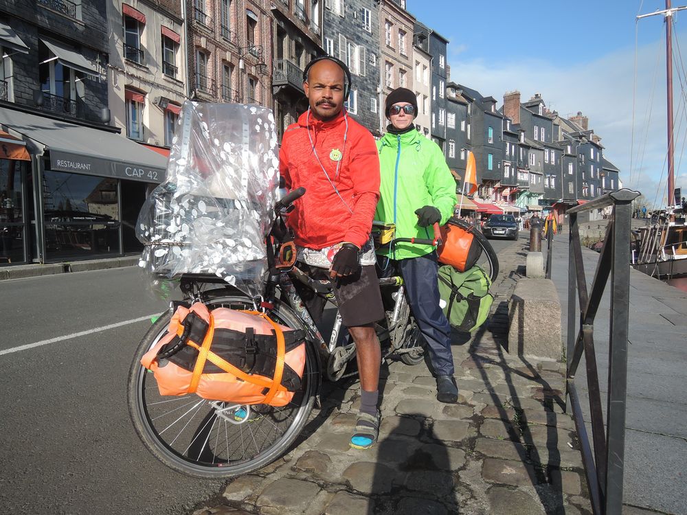 Arrivée à Honfleur sous le soleil