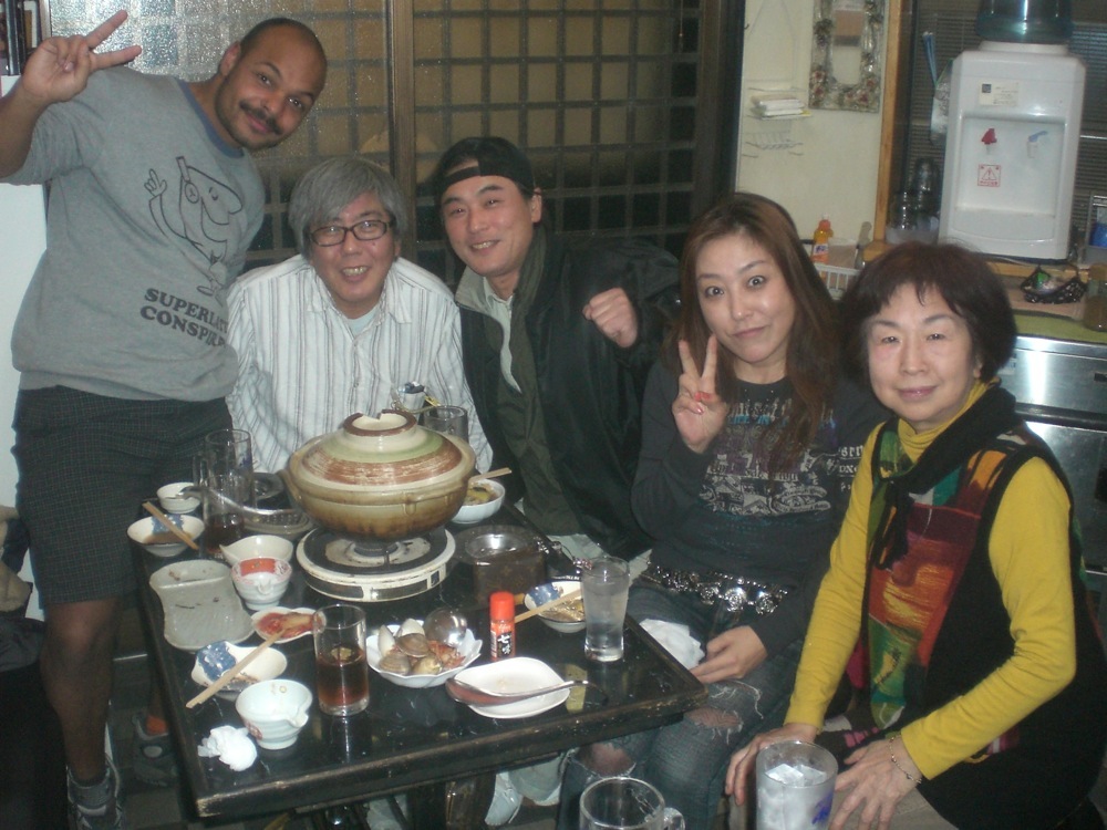 Soirée NABE au Donguri: François, Hiroshi, Masashi, Keiko et Donguri (dite Mama)