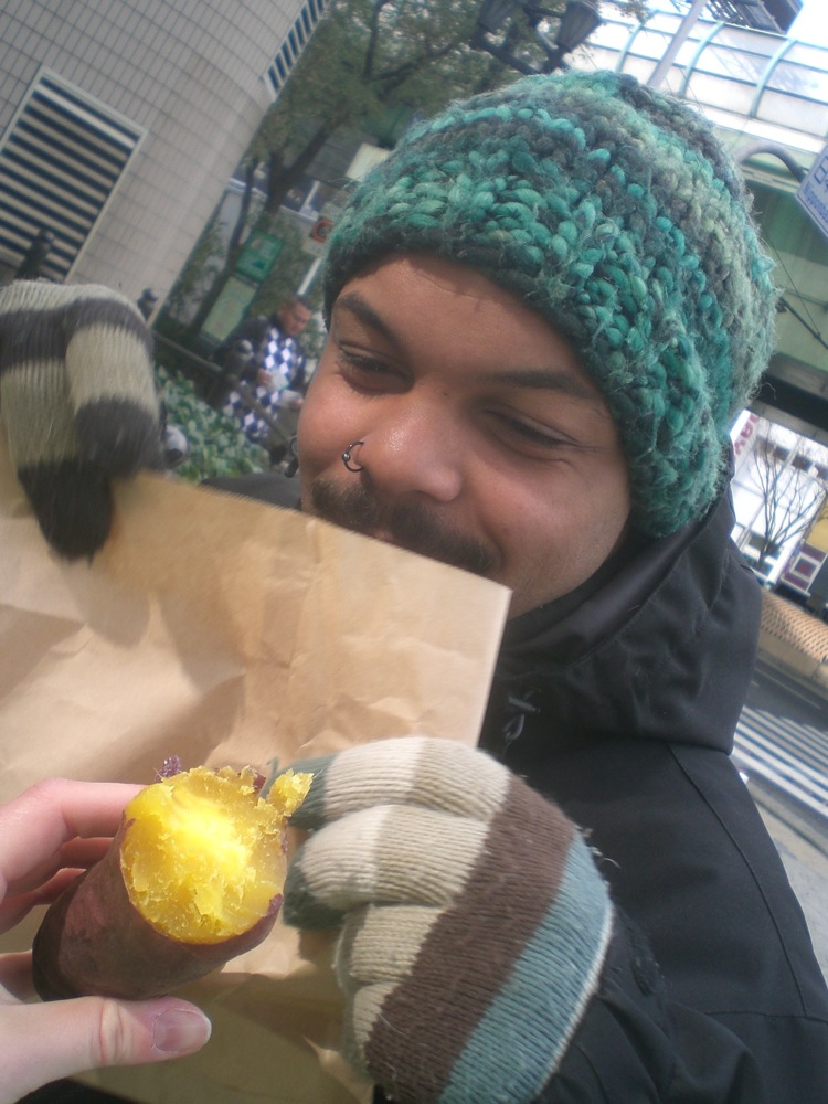 On se refile la patate (douce) chaude...