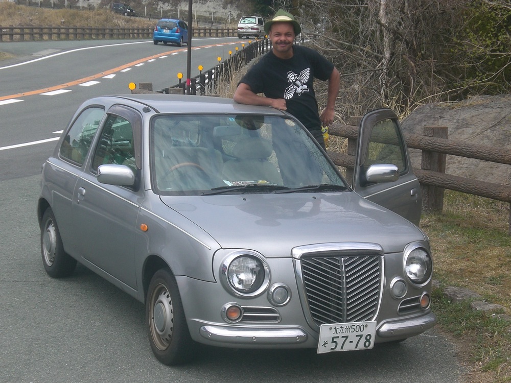 Mont Aso: Voici la voiture de Miharu qui nous balade au milieu des volvans depuis 2 jours