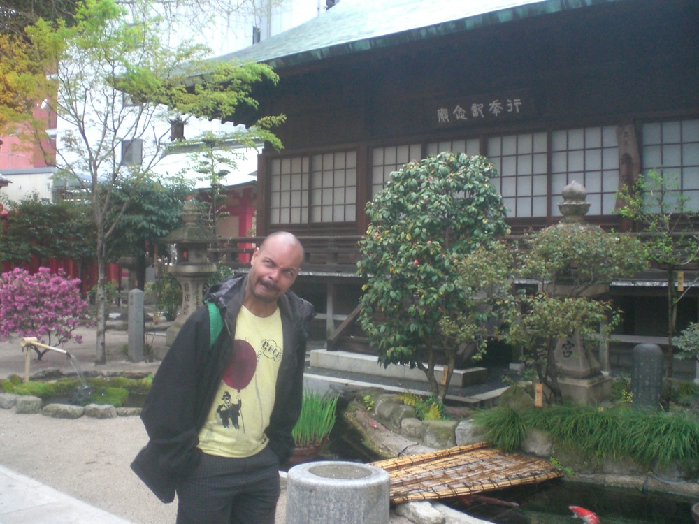 Il voulait faire le zouave, pour la peine, je mets toutes ses photos en ligne sur le site!! (héhé)