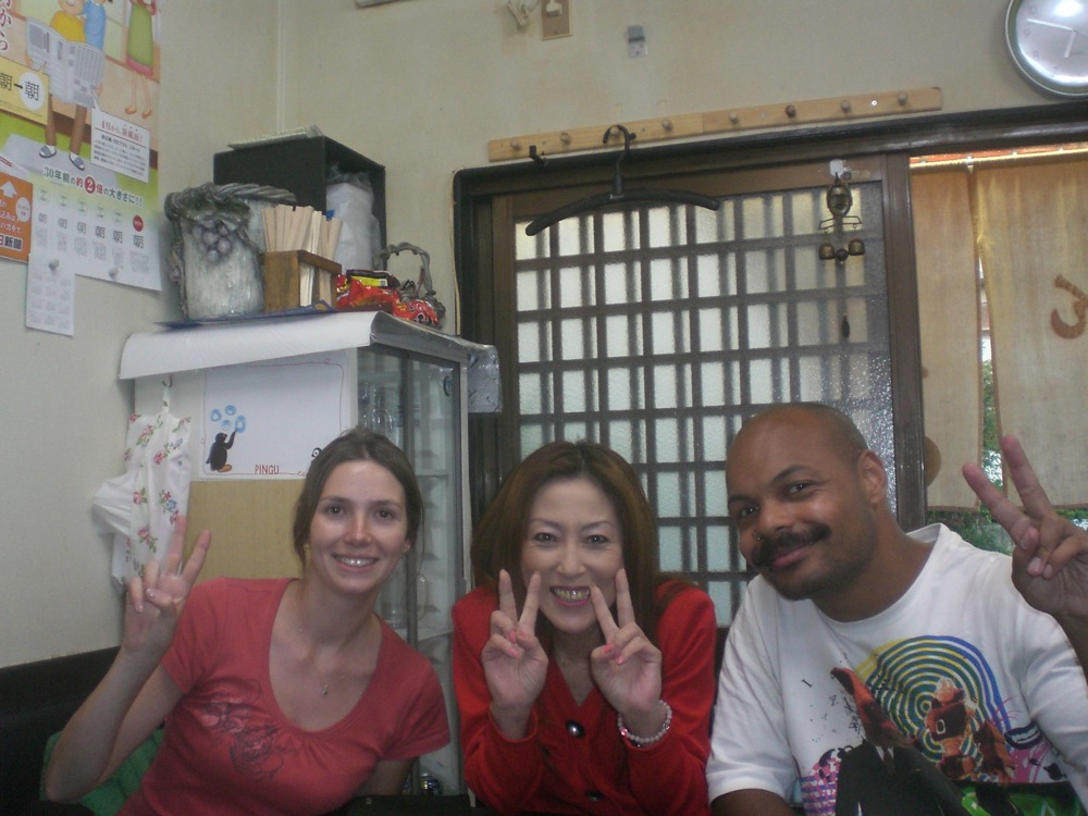 Dîner au resto Donguri et photo avec Keiko (amie rencontré lors de notre séjour à Osaka) avec qui nous nous étions donné rendez-vous