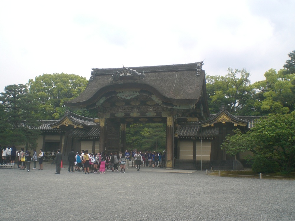 Porte du château de Nijo: le site est classé patrimoine mondial de l'Unesco