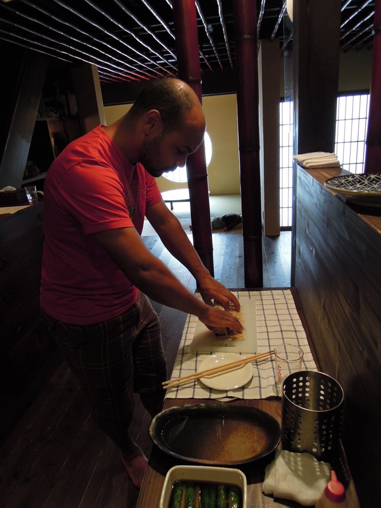 François roule son makisushi