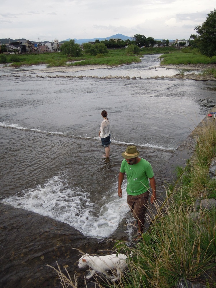 Vu la chaleur, on ne tarde pas à aller faire 'trempette'... Et on n'est pas les seuls!