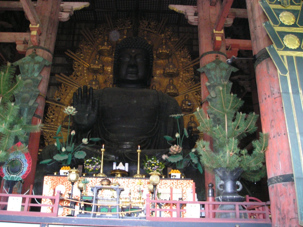 Daibutsu: un bouddha de 16m de haut