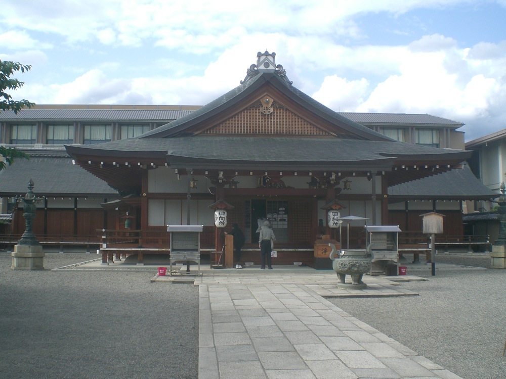 Non loin de là, l'affluence n'est pas la même