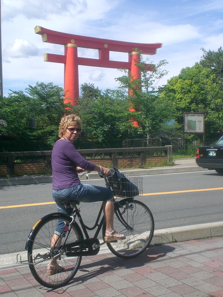 Une cyclotouriste à Kyoto: ça ressemble à ça!