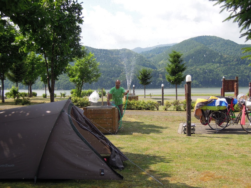 ...tout le monde y passe, même Carlo!