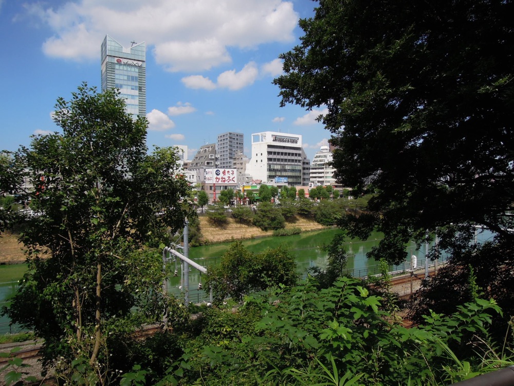 Promenade matinale avec Carlo le long des voies ferrées: entre Ichigaya et Iidabashi