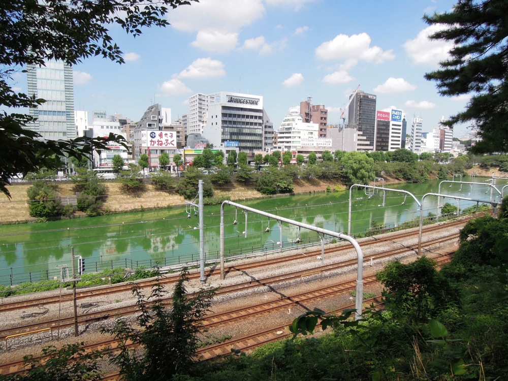 Promenade matinale avec Carlo le long des voies ferrées: entre Ichigaya et Iidabashi